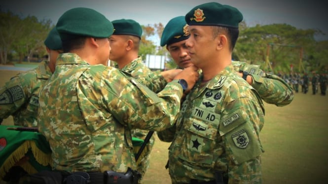 VIVA Militer: Serah terima Komandan Yonif Raider 755 Yalet Kostrad