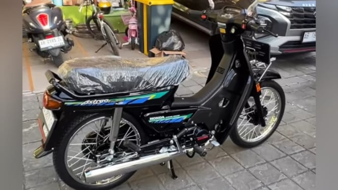 Restorasi motor bebek Honda Astrea Grand 1994