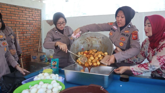 VIVA Military: mujeres policías y chef Persit KCK