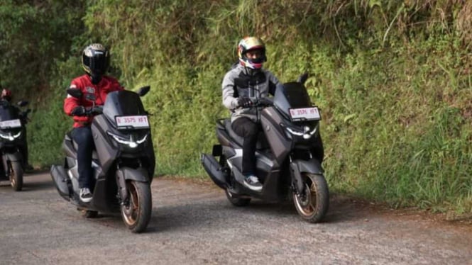 Test ride Yamaha NMAX Turbo