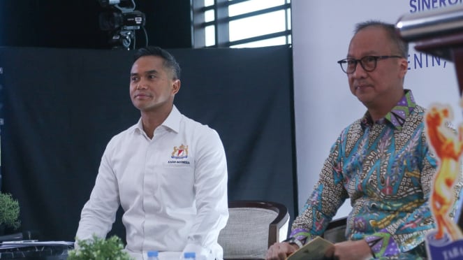 Seminar Kadin Indonesia dan Menteri Perindustrian Agus Gumiwang Kartasasmita.