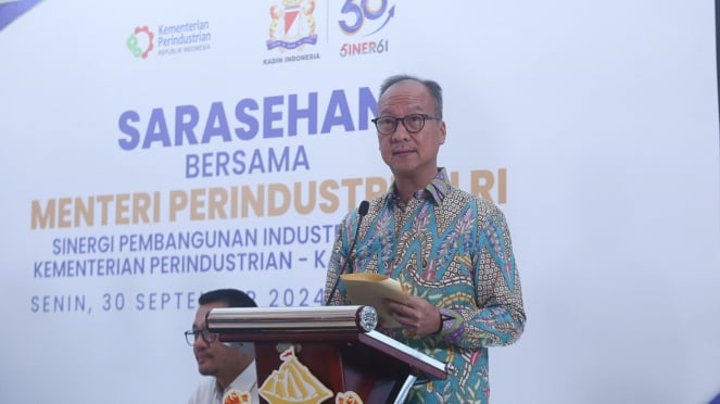 Seminar Kadin Indonesia dan Menteri Perindustrian Agus Gumiwang Kartasasmita.