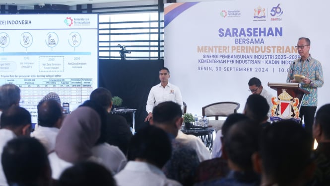 Sarasehan Kadin Indonesia dan Menteri Perindustrian Agus Gumiwang Kartasasmita