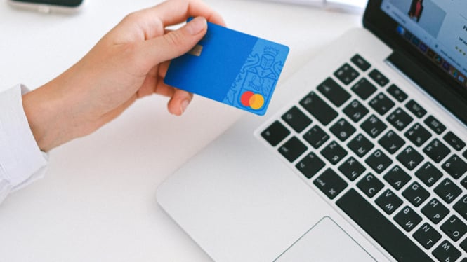 Beli Barang Mahal, Lebih Baik Cash atau Cicil? Ini Jawaban Buat Kaum Mendang-mending