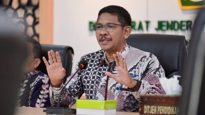 Direktur Jenderal Pendidikan Islam Abu Rokhmad