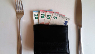 Bahaya Buy Now, Pay Later! Begini Cara Melindungi Uang Anda dari Doom Spending