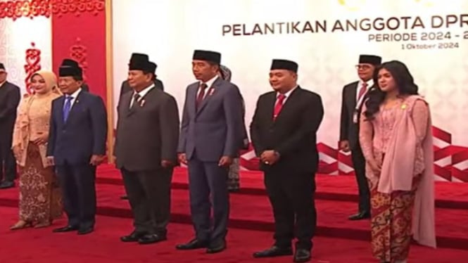 Presiden RI Jokowi dan Presiden RI terpilih Prabowo Subianto. 