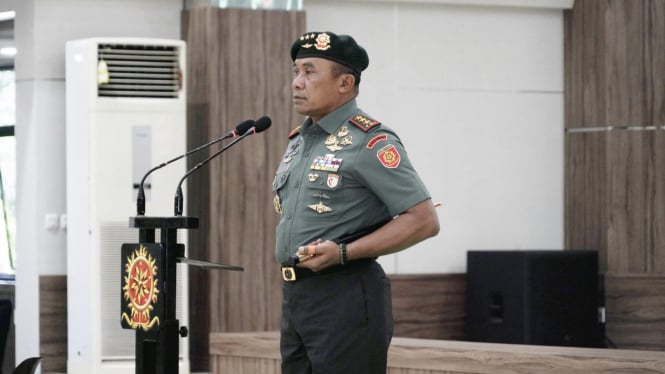 VIVA Militer: Pangkostrad Letjen TNI Mohamad Hasan