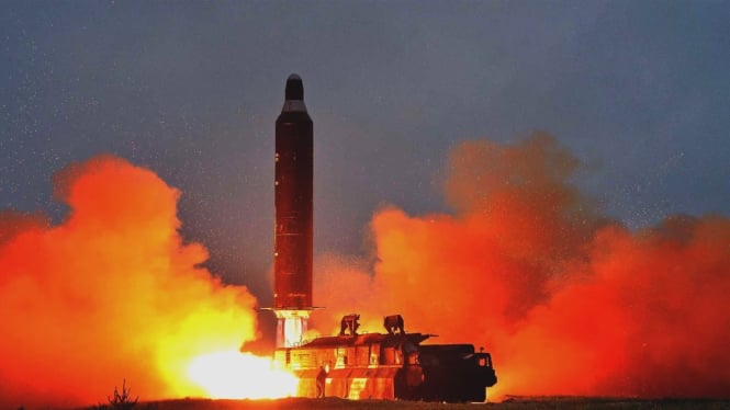 VIVA Militer: Rudal Balistik Antar-Benua (ICBM) R-28 Sarmat militer Rusia