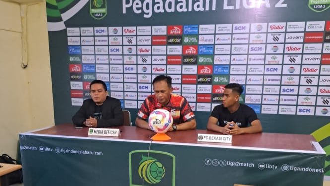 Pelatih Kepala FC Bekasi City, Widyantoro, saat sesi jumpa pers.(B.S.Putra/VIVA)