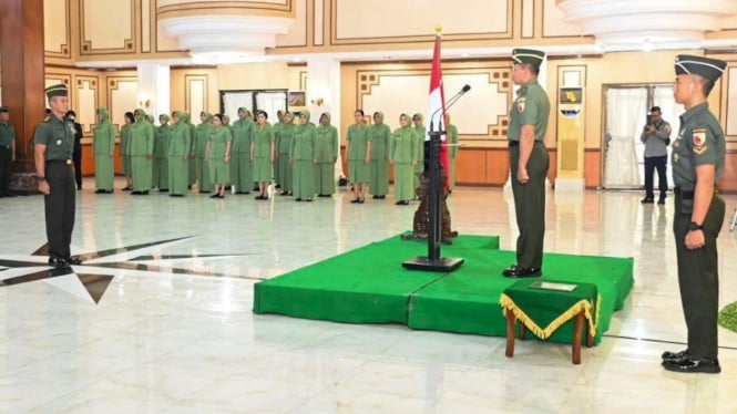 Brigjen TNI Endro Satoto Pimpin Kenaikan Pangkat 178 Perwira TNI dari Brawijaya