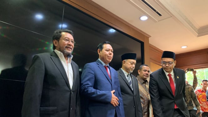 Pimpinan DPD RI usai bertemu Menhan sekaligus Presiden RI terpilih periode 2024-2029, Prabowo Subianto di Kantor Kementerian Pertahanan RI, Jakarta Pusat, Kamis, 3 Oktober 2024