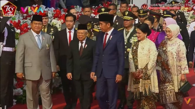 Presiden Jokowi dan rombongan saat menghadiri perayaan HUT ke-79 TNI di Monas.