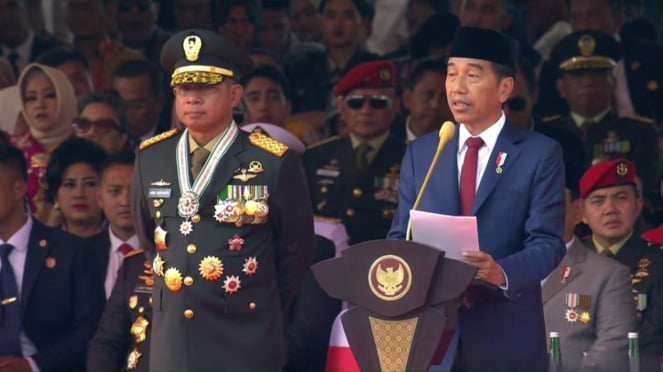 Presiden Jokowi menyampaikan amanat di HUT TNI Ke-79 di Monas