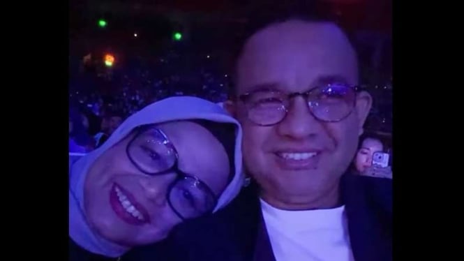 Anies Baswedan bersama istrinya ngedate nonton konser John Legend di Sentul