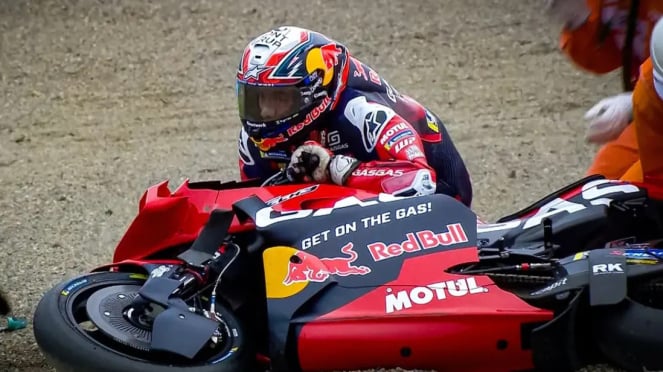 Pedro Acostata se bloquea dos veces en Motog japonés