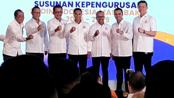 Ketua Umum Kadin Indonesia, Anindya Bakrie saat memperkenalkan jajaran kepengurusan Kadin Indonesia periode 2024-2029 di Menara Kadin, Jakarta Selatan, Senin, 7 Oktober 2024.