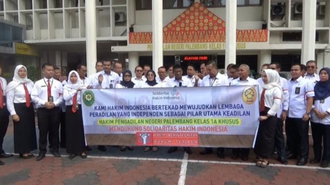 Pengadilan Negeri Palembang tetap melayani persidangan meski mendukung aksi mogok IKAHI.