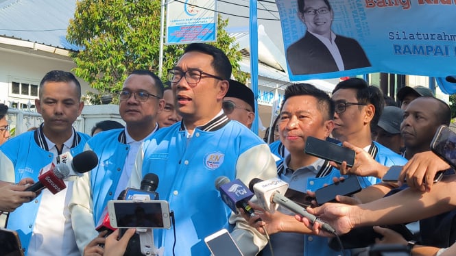 Cagub Jakarta nomor urut 01, Ridwan Kamil (RK) di kawasan Jakarta Timur, Senin, 7 Oktober 2024