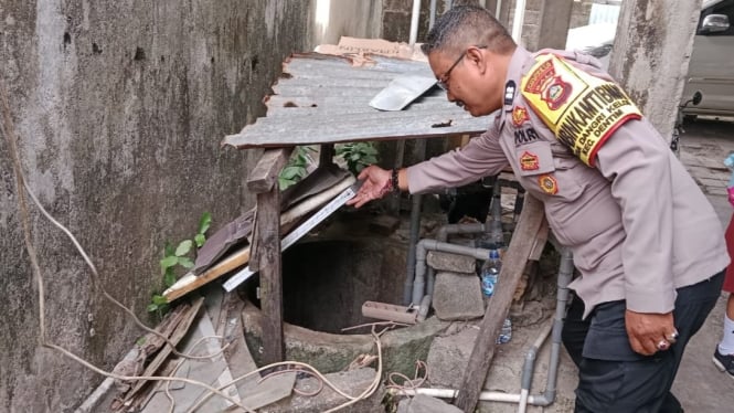 Sumur di belakang kosan tempat terjeburnya balita di Denpasar