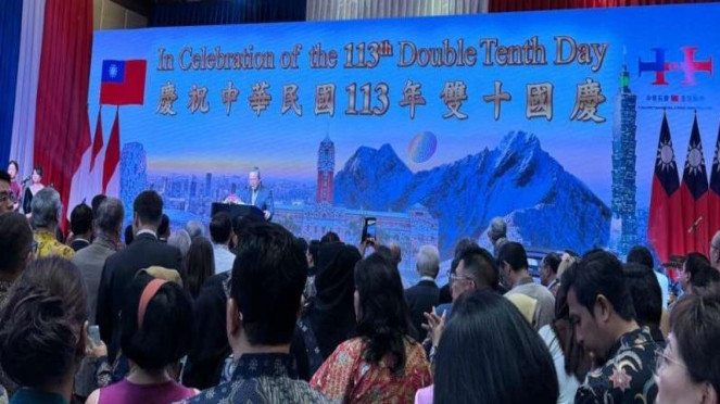 El jefe de John Chen Teto de Indonesia en memoria del séptimo día nacional de Taiwán.