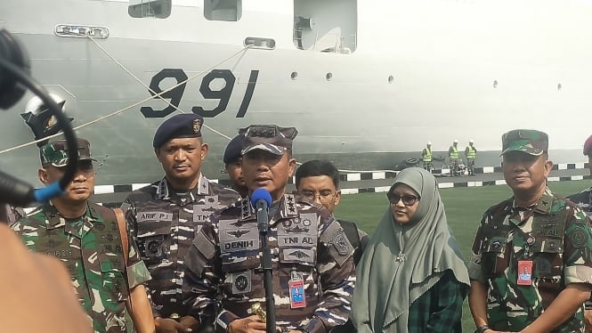 VIVA Militer: Pangkoarmada RI Laksdya TNI Denih Hendrata