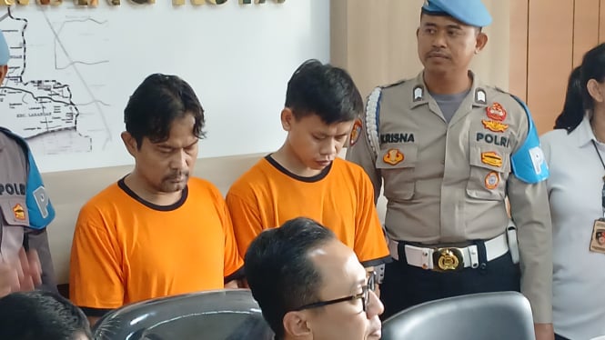 Sudirman, (kiri) pelaku tindak asusila anak di panti asuhan tangerang