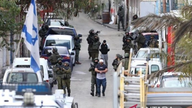 Archivos de fotos: los soldados israelíes obligaron a tres familias palestinas a abandonar sus hogares en dos pueblos cerca de Jenin el miércoles 2 de octubre, en la parte norte de la parte occidental.