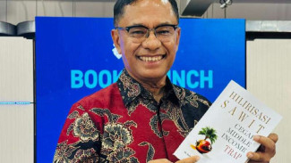 Luncurkan Buku soal Hilirisasi Sawit, Saleh Husin: Cegah RI Terperangkap Jebakan Kelas Menengah