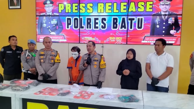 Rilis pelaku penembakan di Mapolres Batu.