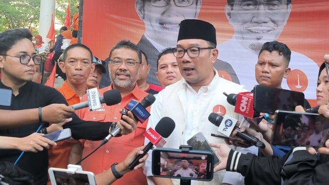 Cagub Jakarta nomor urut 01, Ridwan Kamil di Gedung KNPI, Jakarta Timur, Jumat, 11 Oktober 2024