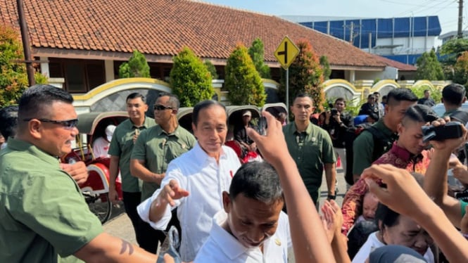 Presiden Jokowi usai kunjungi bekas sekolahnya di Solo