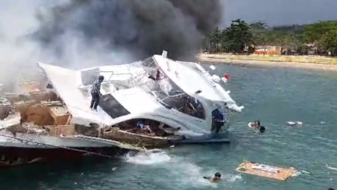 Speedboat rombongan Calon Gubernur Maluku Utara nomor urut 4, Benny Laos.