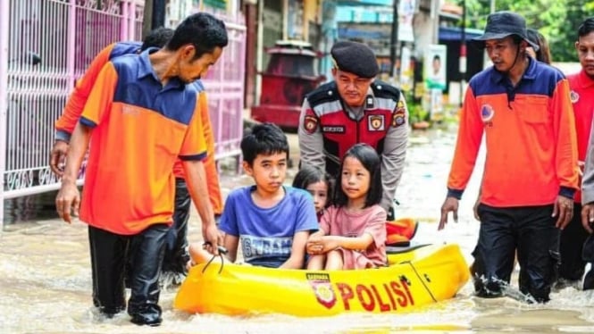 Kemensos salurkan bantuan bagi warga terdampak banjir