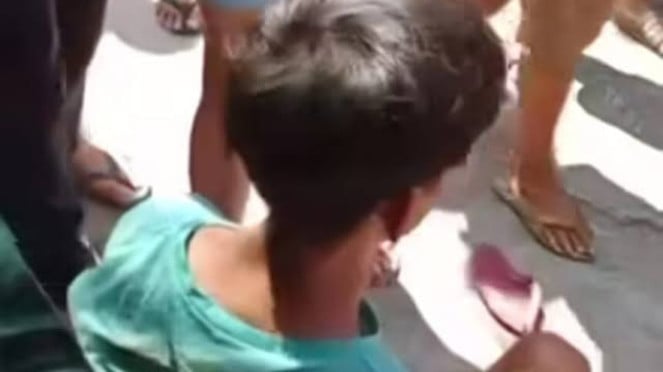 Tangkapan layar video viral pria kepergok curi knalpot motor demi biayai persalinan istri. (Istimewa)
