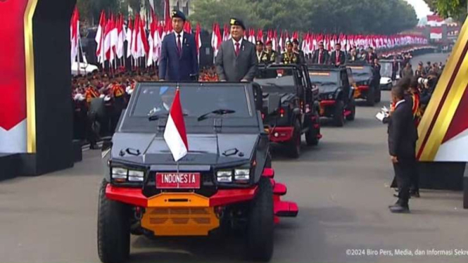 Presiden Jokowi dan Menteri Pertahanan Prabowo Subianto