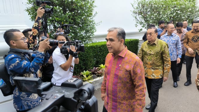 Ketua MPR RI, Ahmad Muzani dan pimpinan MPR lainnya temui Presiden Jokowi di Istana