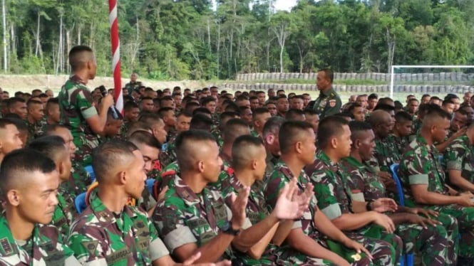 Momen saat Jenderal TNI (Purn) Mulyono kunjungan kerja ke Timika Papua 2017