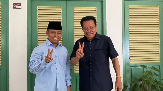 Mantan Wagub Jabar bersama Supian Suri