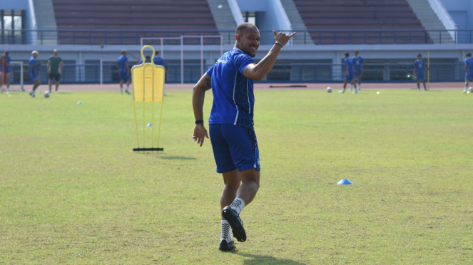 Persib Bandung Obrońca zagraniczny, Gustavo Franca (dok. Persib) 