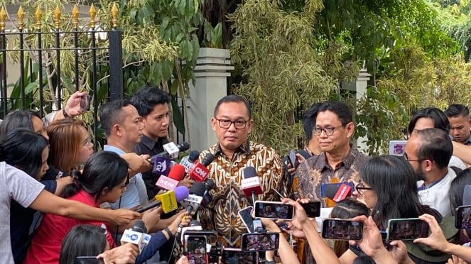 Todotua Pasaribu dan Yuliot di Kertanegara, Jakarta Selatan