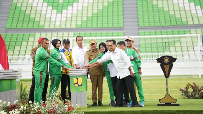 Presiden RI, Joko Widodo saat meresmikan Stadion Utama Sumut, di Kabupaten Deliserdang.(dok Pemkab Deliserdang)