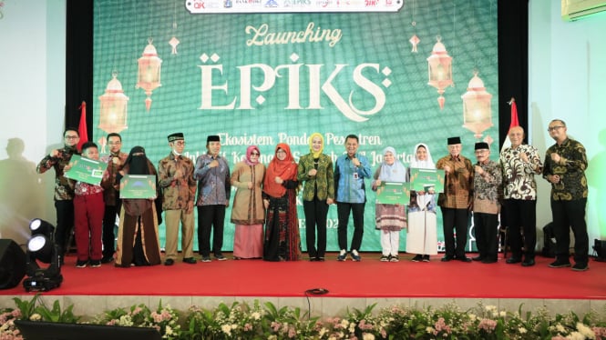 Peluncuran pilot project Ekosistem Pondok Pesantren Inklusif Keuangan Syariah (dok: OJK) 