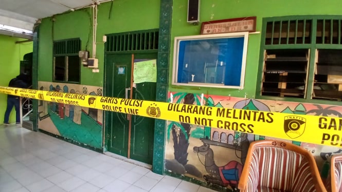 Kondisi panti asuhan yang diberikan garis polisi, usai kasus tindak asusila oleh ketua yayasan dan pengasuh