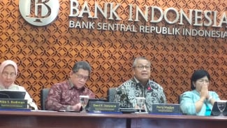 Gubernur BI Prediksi Ekonomi Dunia Bakal Melambat dan Inflasi Tinggi Dipicu Kebijakan Tarif AS