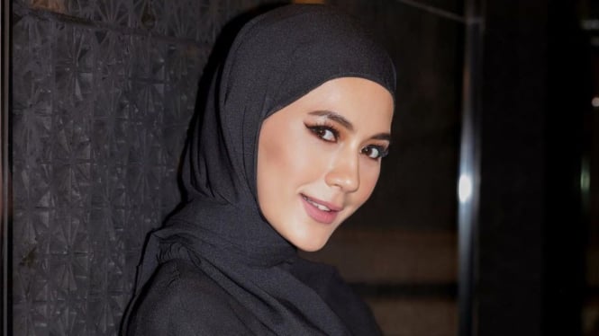 Heboh! Ibunda Paula Verhoeven Unggah Sindiran Soal Kebusukan