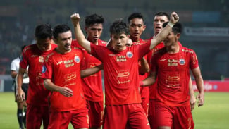 Persija Ngamuk, MU Terbantai di Pakansari