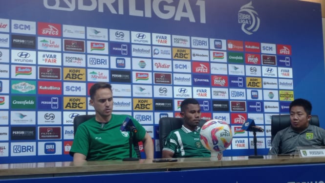 Pelatih Persebaya, Paul Munster (foto: Dede Idrus) 