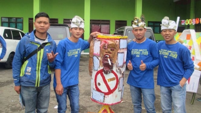 Kegiatan Laskar Pencerah mengenai bahaya rokok bagi remaja