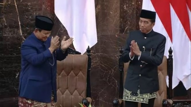 Prabowo standing ovation ucapkan terima kasih ke Presiden Jokowi 